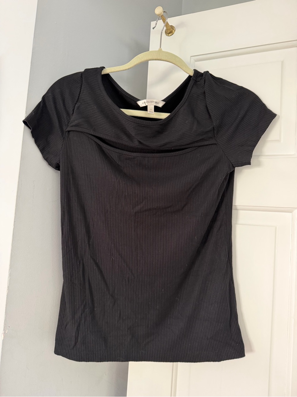 Banana republic Black Ribbed Short-Sleeve Scoop Neck Top